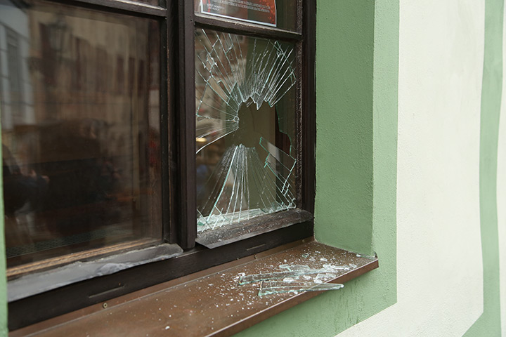 A2B Glass are able to board up broken windows while they are being repaired in Kenilworth.